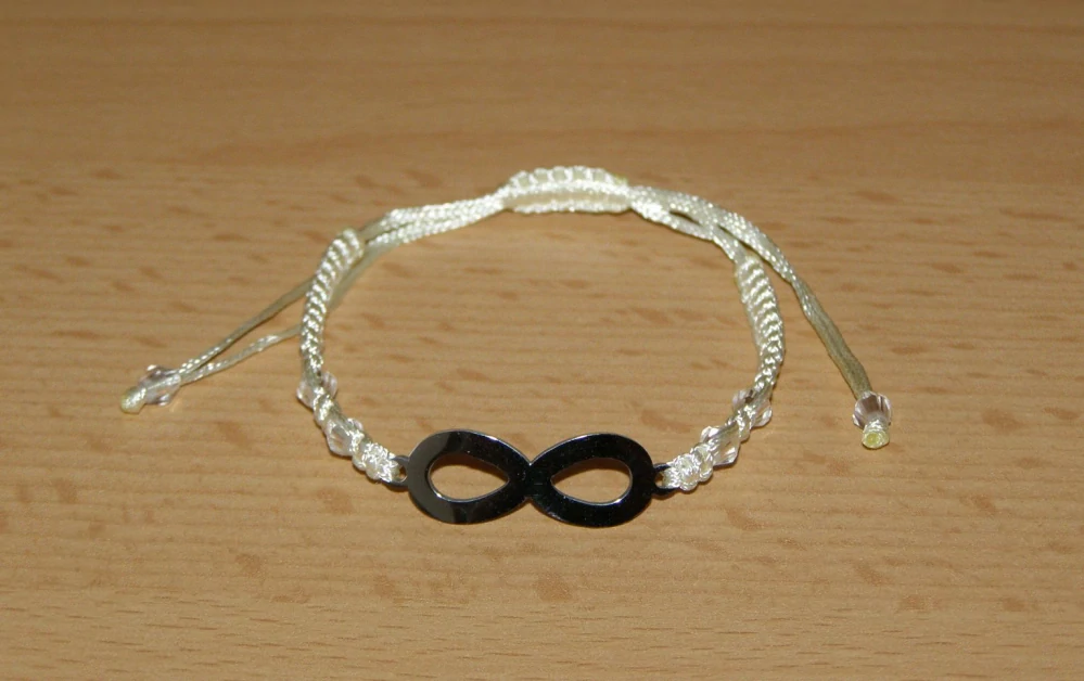 Drhaný Shamballa náramek - nerez - Nekonečno - smetanová šňůrka - dnn19