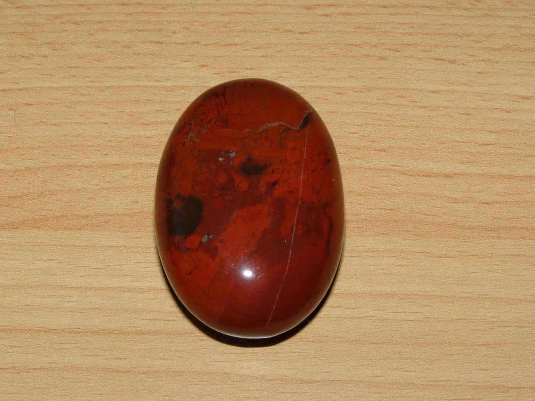 Jaspis brekcie - Masážní kámen - mýdlo menší - kmm8