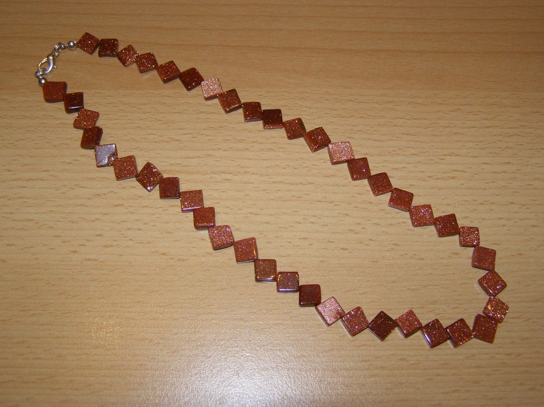 Sluneční kámen - Náhrdelník - čtverečky - kn57