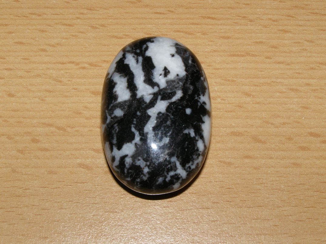 Zebra mramor - Masážní kámen - mýdlo menší - kmm81