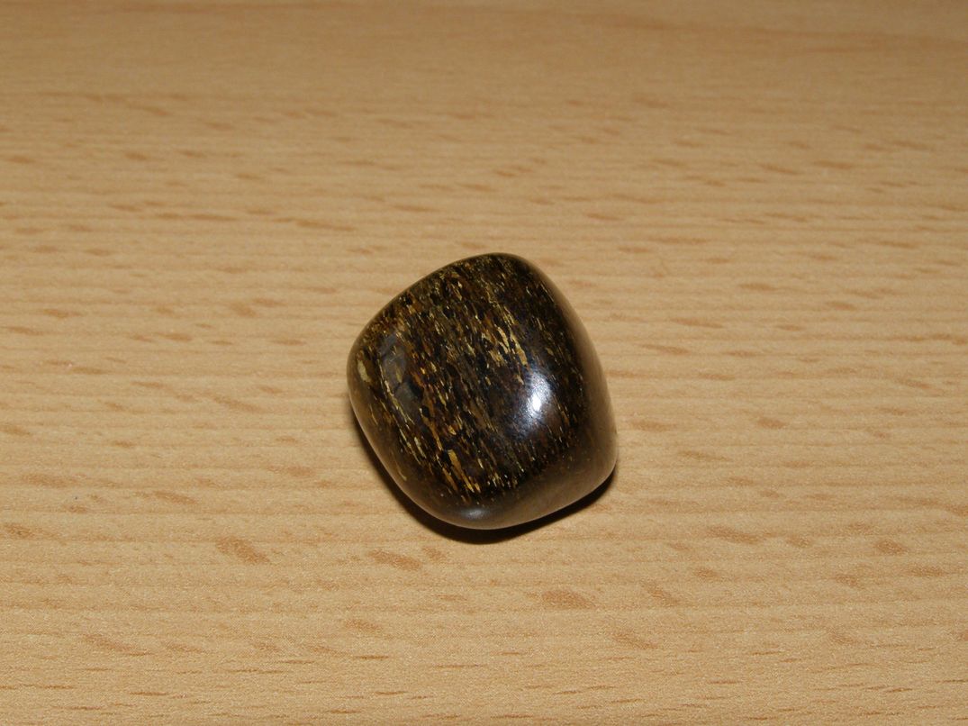 Bronzit - Tromlovaný kámen - kt14