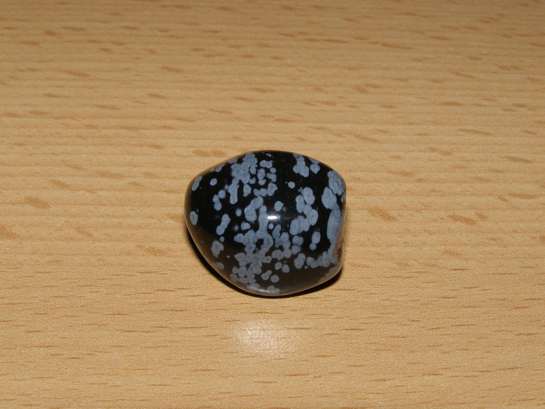 Obsidián vločkový (sněžný) - Tromlovaný kámen - kt188