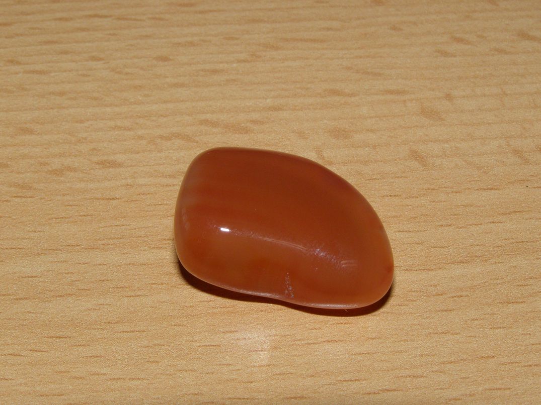 Achát červený - Tromlovaný kámen - kt214