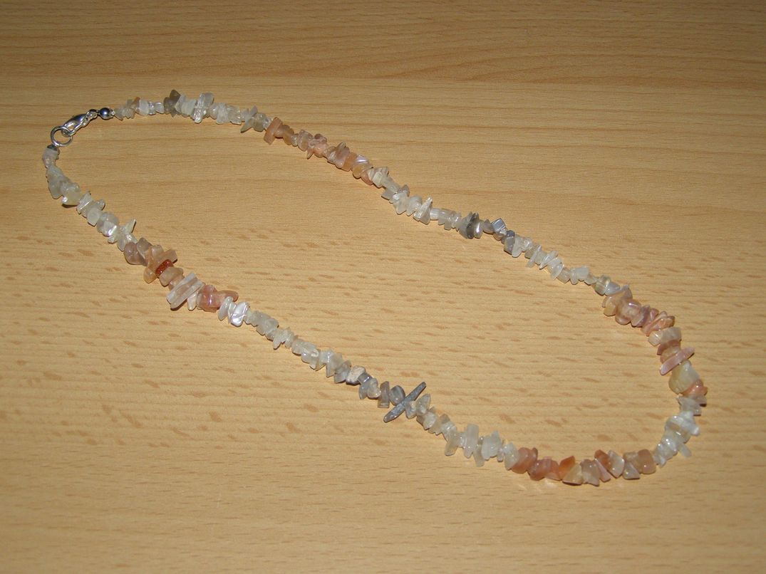 Měsíční kámen - Náhrdelník - tromlované kameny - 45 cm - kntr28