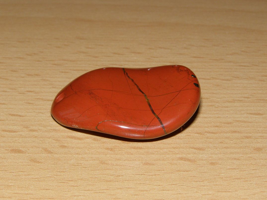 Jaspis červený - Přívěsek - vlna - kpv10