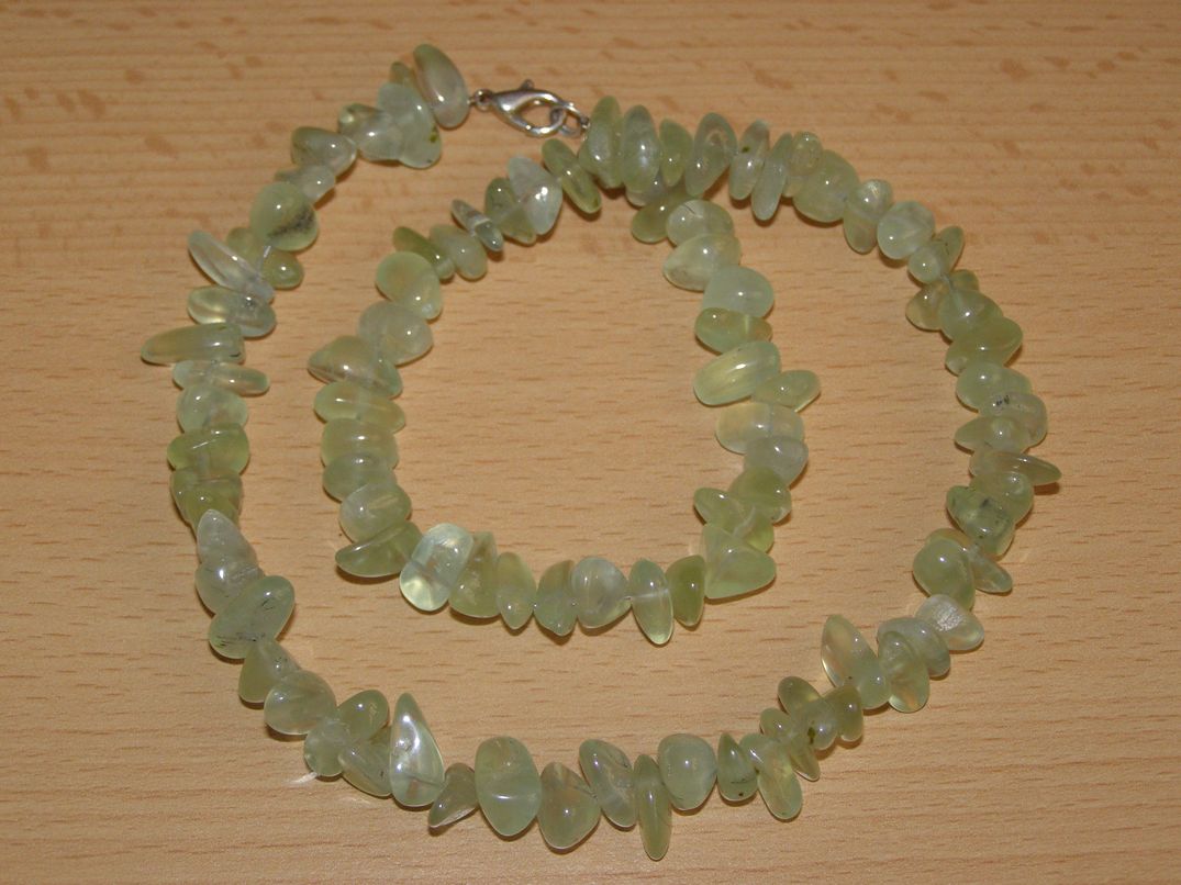 Prehnit - Náhrdelník - nugety - kn27