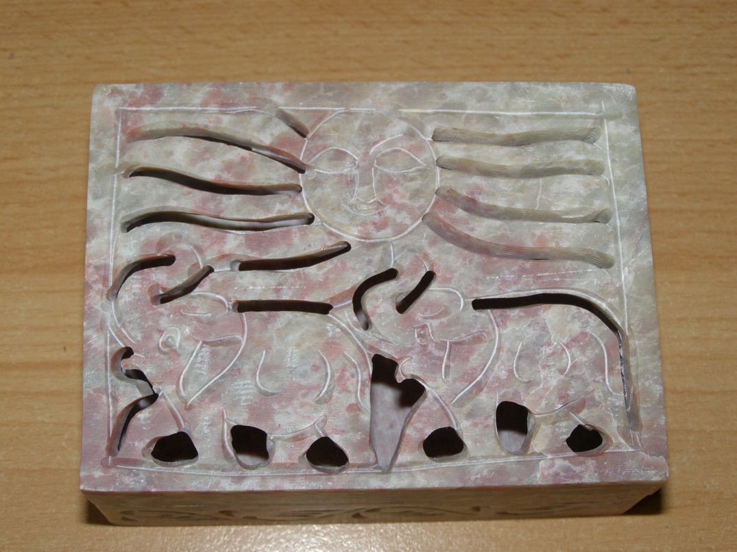 Šperkovnice vyřezávaná  - mastek obdélník s30