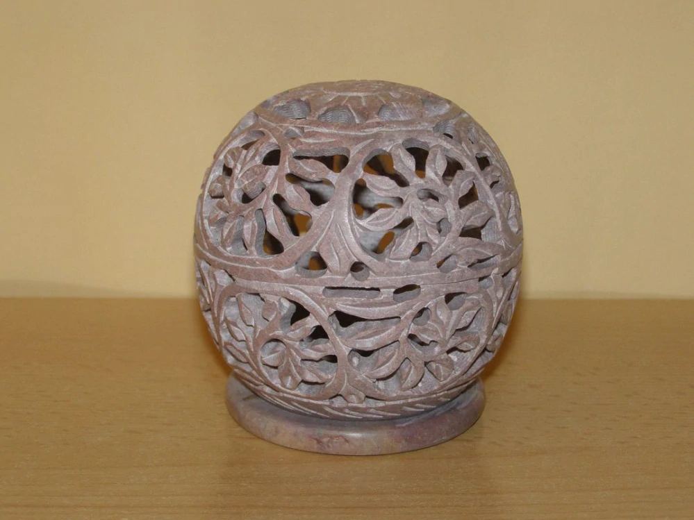 Svícen - mastek - koule kvm24