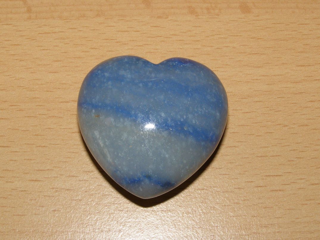Křemen modrý - Masážní kámen - srdce - khs7