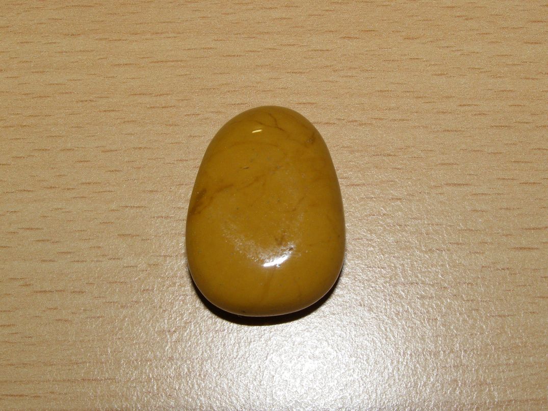 Jaspis žlutý - Přívěsek - tromlovaný kámen vrtaný - kpt34