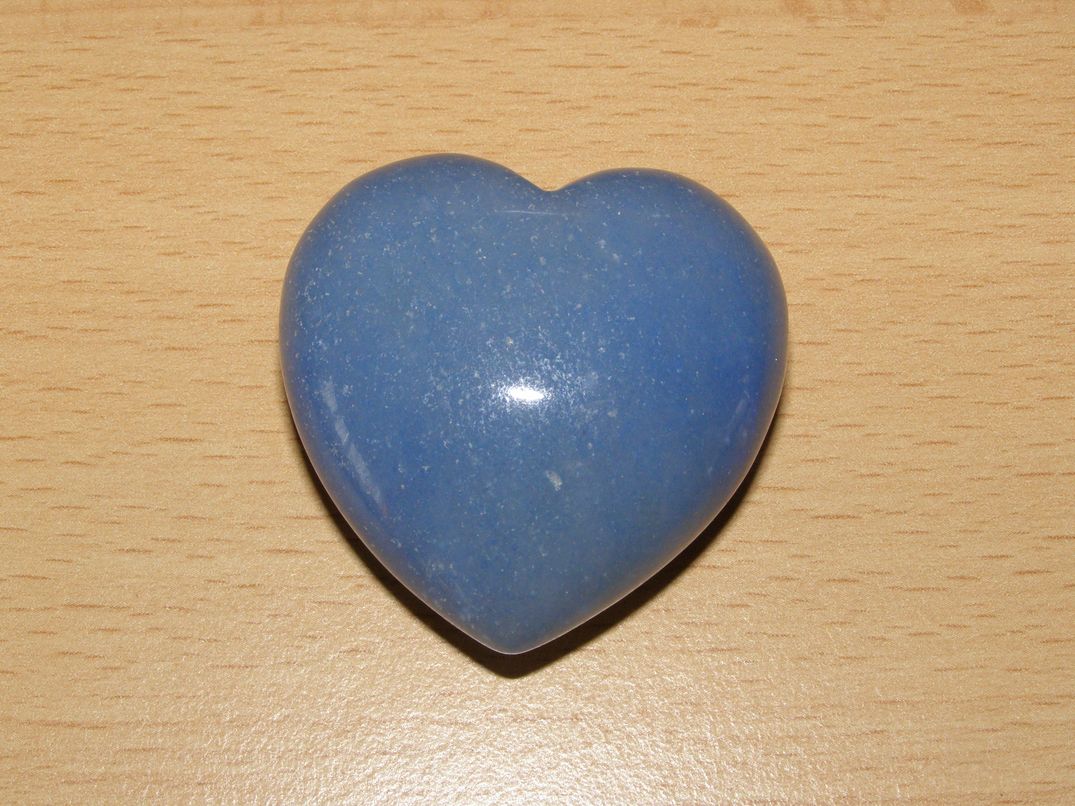 Křemen modrý - Masážní kámen - srdce - khs1