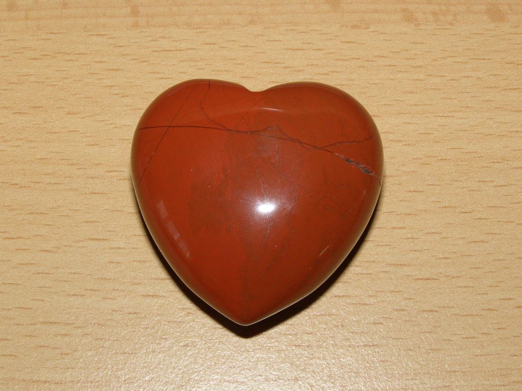 Jaspis červený - Masážní kámen - srdce - khs71