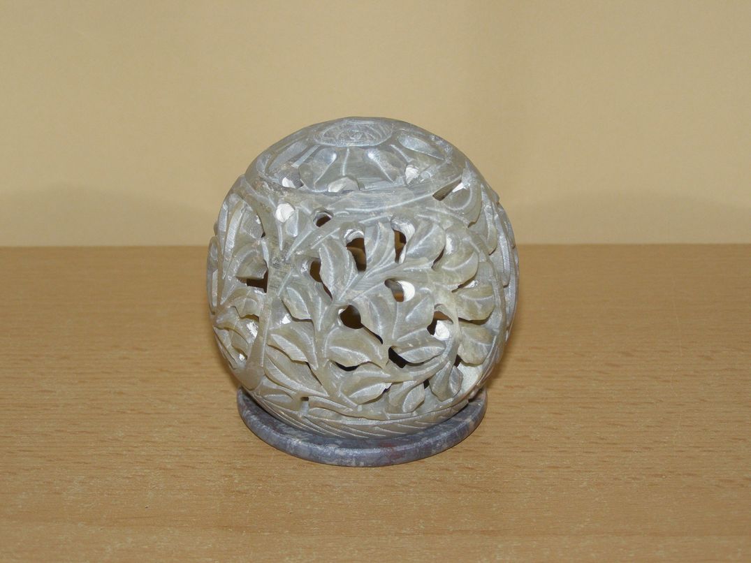 Svícen - mastek - koule - kvm2