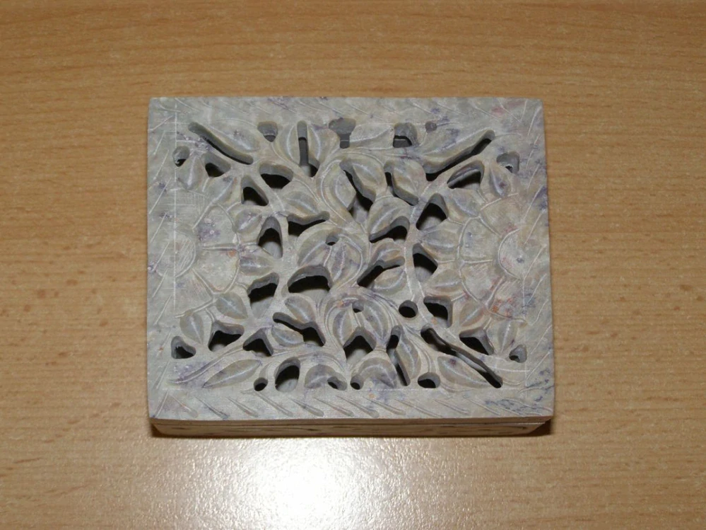 Šperkovnice vyřezávaná - mastek obdélník s19