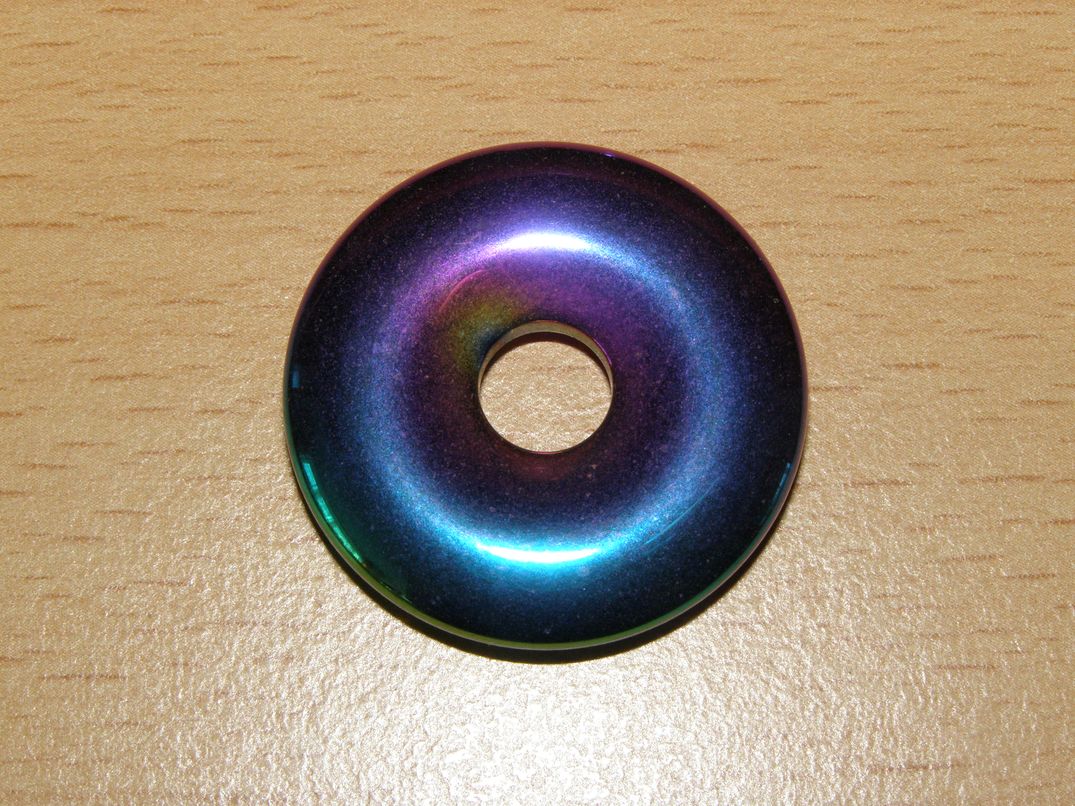 Hematit pokovený bismutem - Donut - kdm86