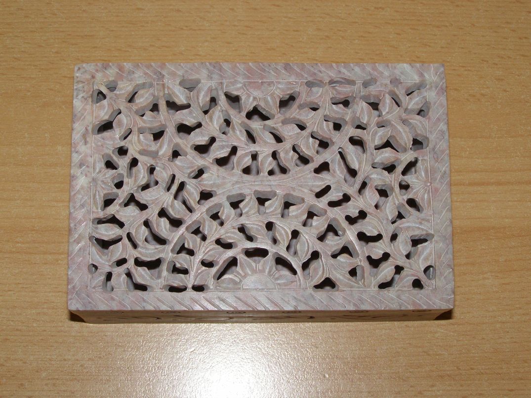 Šperkovnice vyřezávaná - mastek obdélník s14