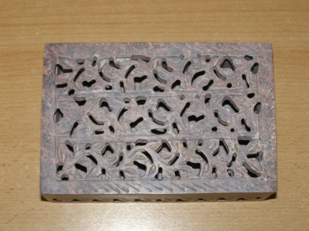 Šperkovnice vyřezávaná - mastek obdélník s15