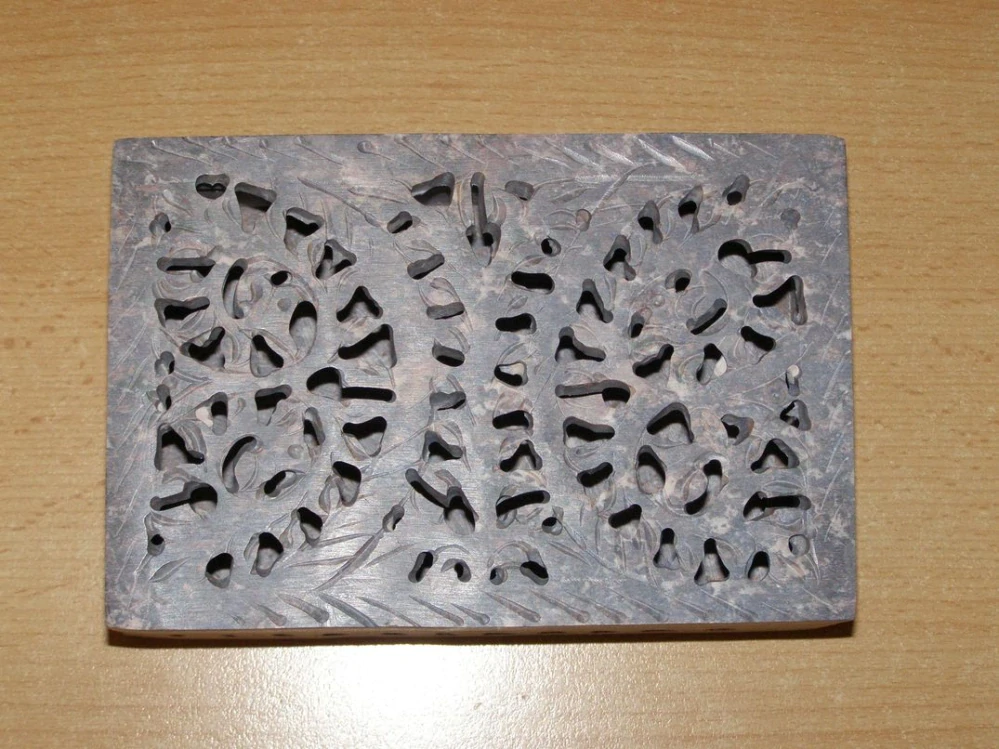 Šperkovnice vyřezávaná - mastek obdélník s17