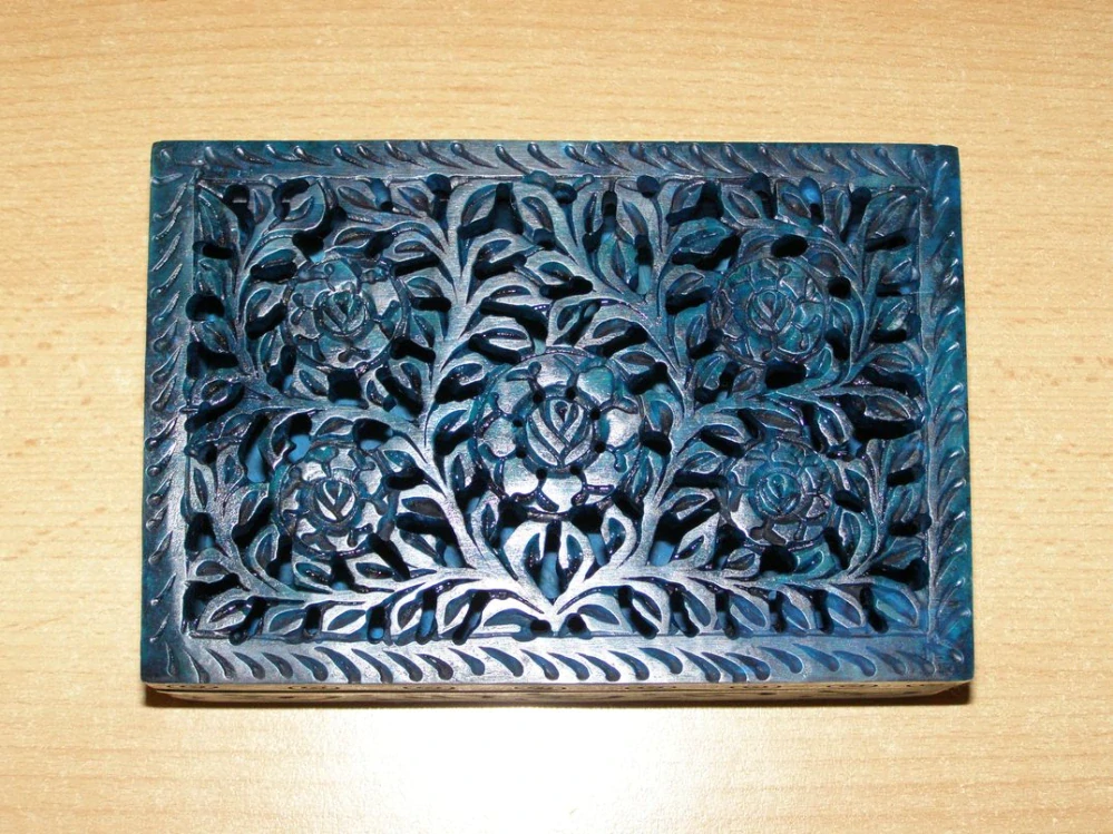 Šperkovnice vyřezávaná - mastek obdélník s38