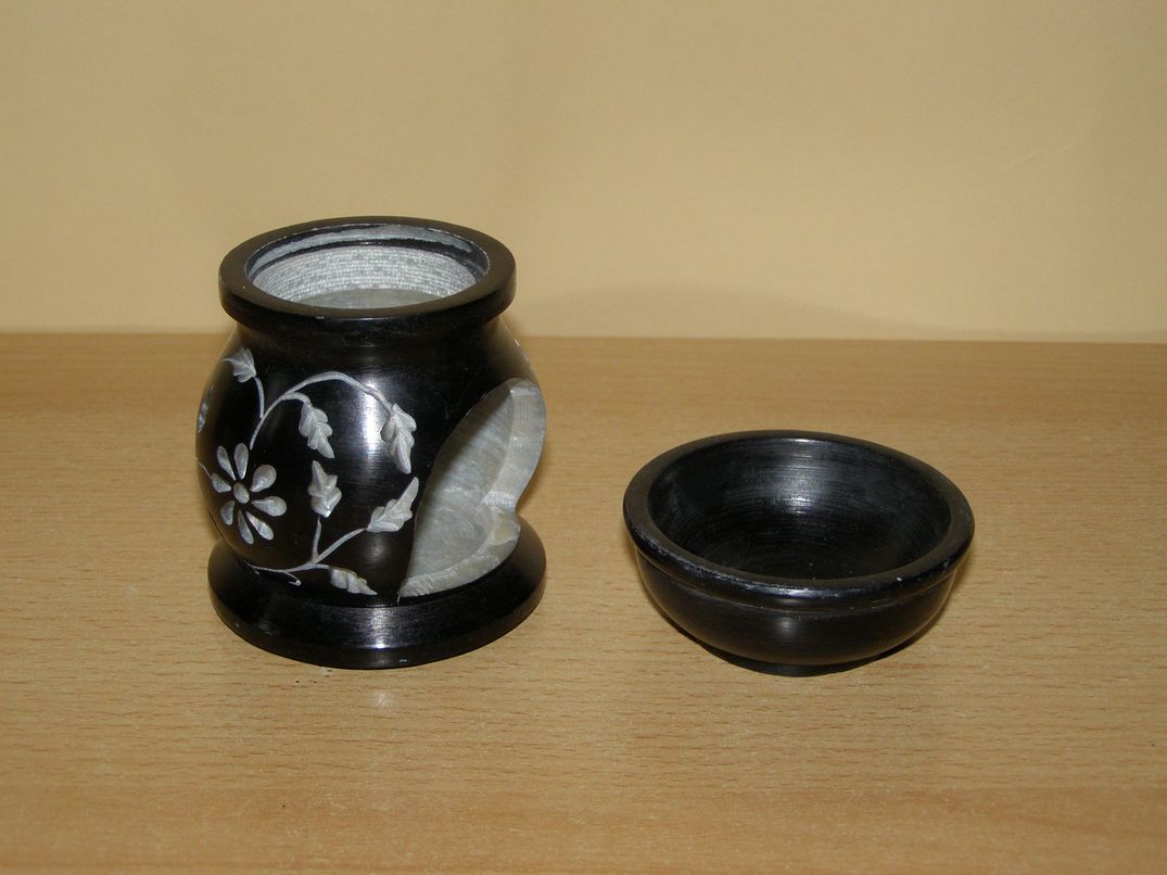 Aromalampa - mastek - černá - kvm27