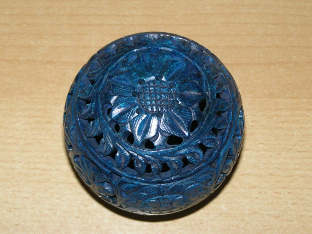 Svícen - mastek - koule kvm10