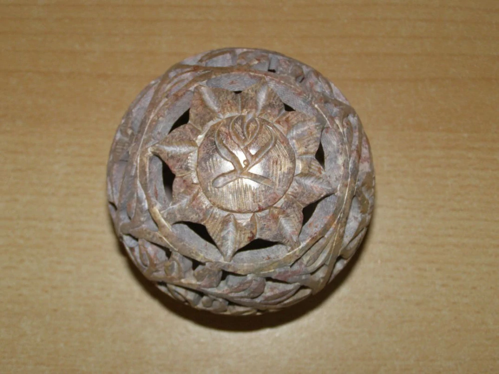 Svícen - mastek - koule kvm20