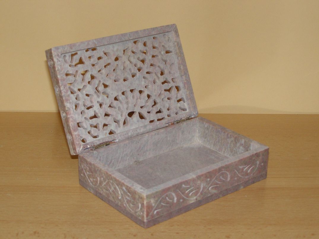 Šperkovnice vyřezávaná - mastek obdélník s14