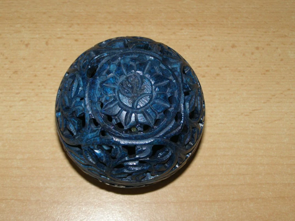 Svícen - mastek - koule kvm14