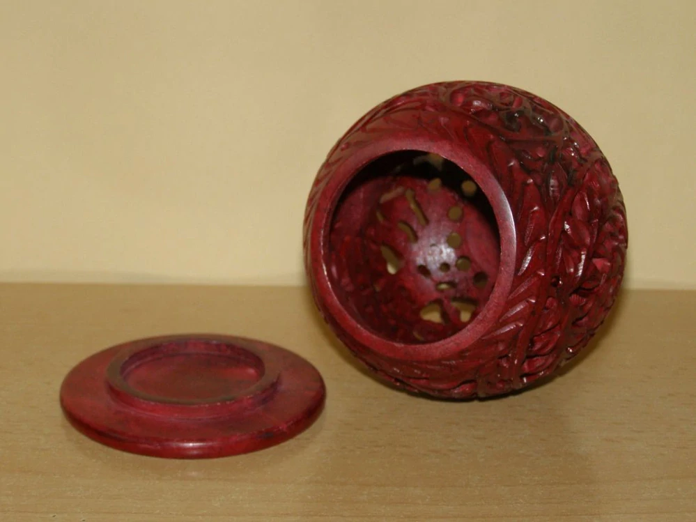 Svícen - mastek - koule - kvm6