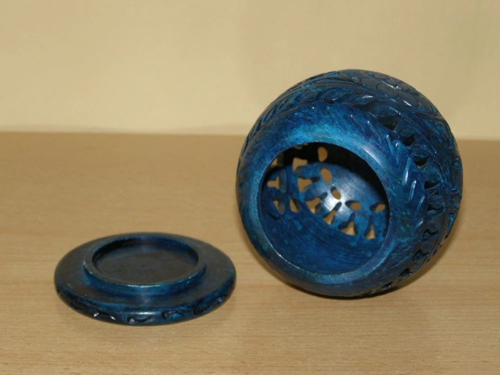 Svícen - mastek - koule kvm10