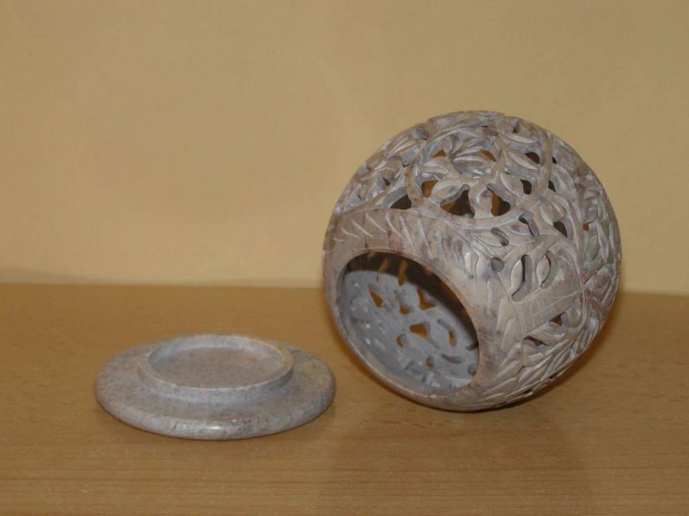 Svícen - mastek - koule kvm15