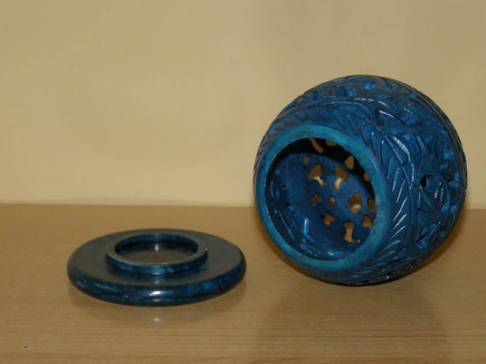 Svícen - mastek - koule kvm12