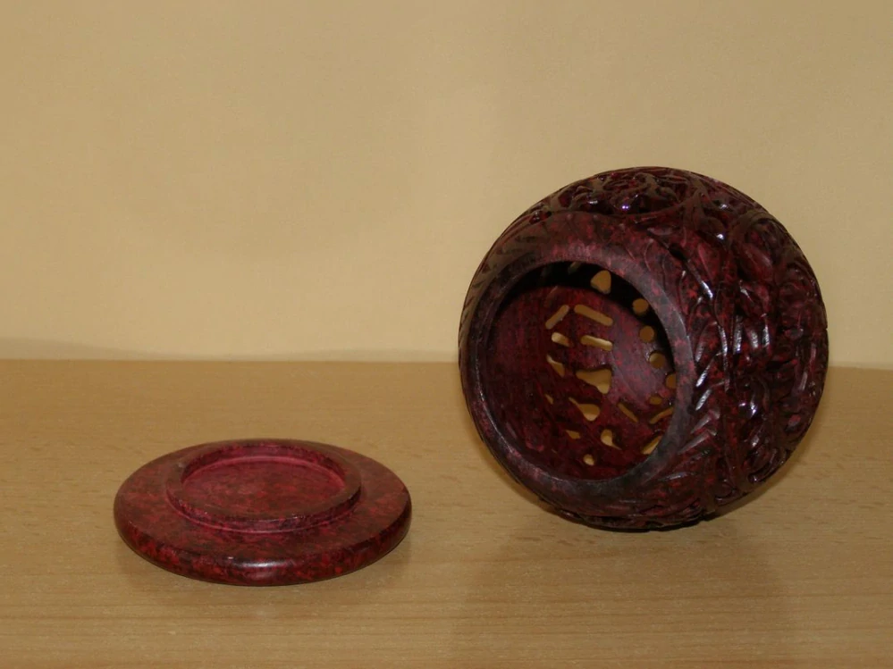 Svícen - mastek - koule - kvm9