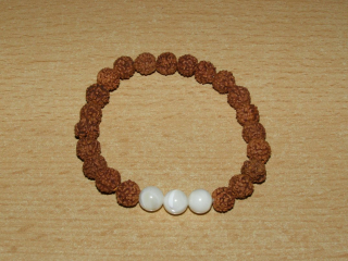 Rudraksha - kulička 8 mm - Náramek s perletí - run16