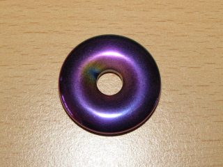 Hematit pokovený bismutem - Donut - kdm72