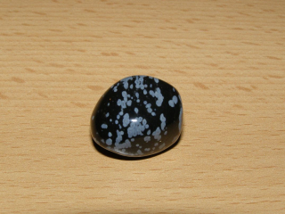 Obsidián vločkový (sněžný) - Tromlovaný kámen - kt188