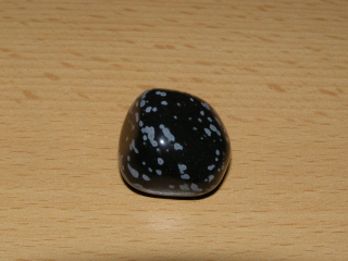 Obsidián vločkový (sněžný) - Tromlovaný kámen - kt189